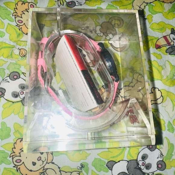 Betty Booth watch red and pink and never been open - Picture 2 of 3